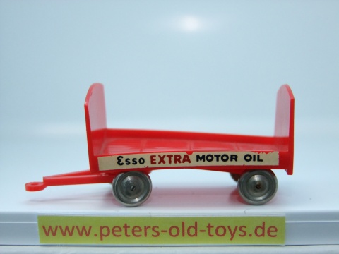 1252-11 Esso Extra Motor Oil, Fahrgestell rot, Abziehbild gelb, Schrift dunkelblau