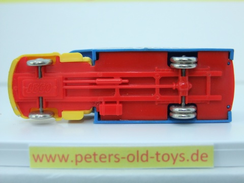 1257-10-01 zu 1257-10, kleiner Tank auf der rechten Seite, Markung: Lego dogbone, Nummer der Bodenplatte: 2