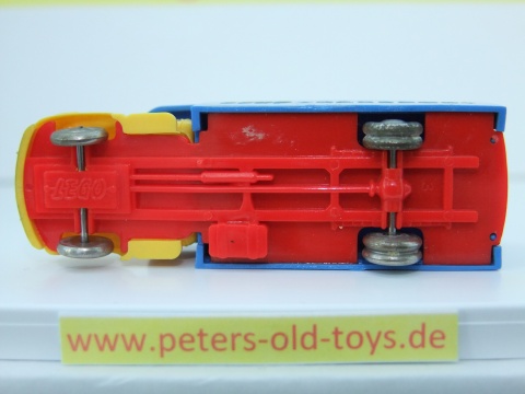 1257-08-01 zu 1257-08, grosser Tank auf der rechten Seite, Markung: Lego dogbone, Nummer der Bodenplatte: 3